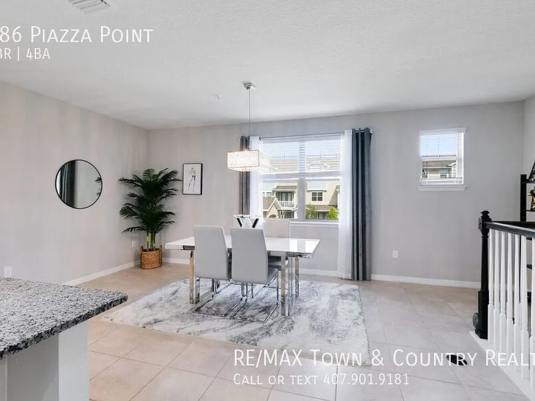 586 Piazza Point — Photo 24