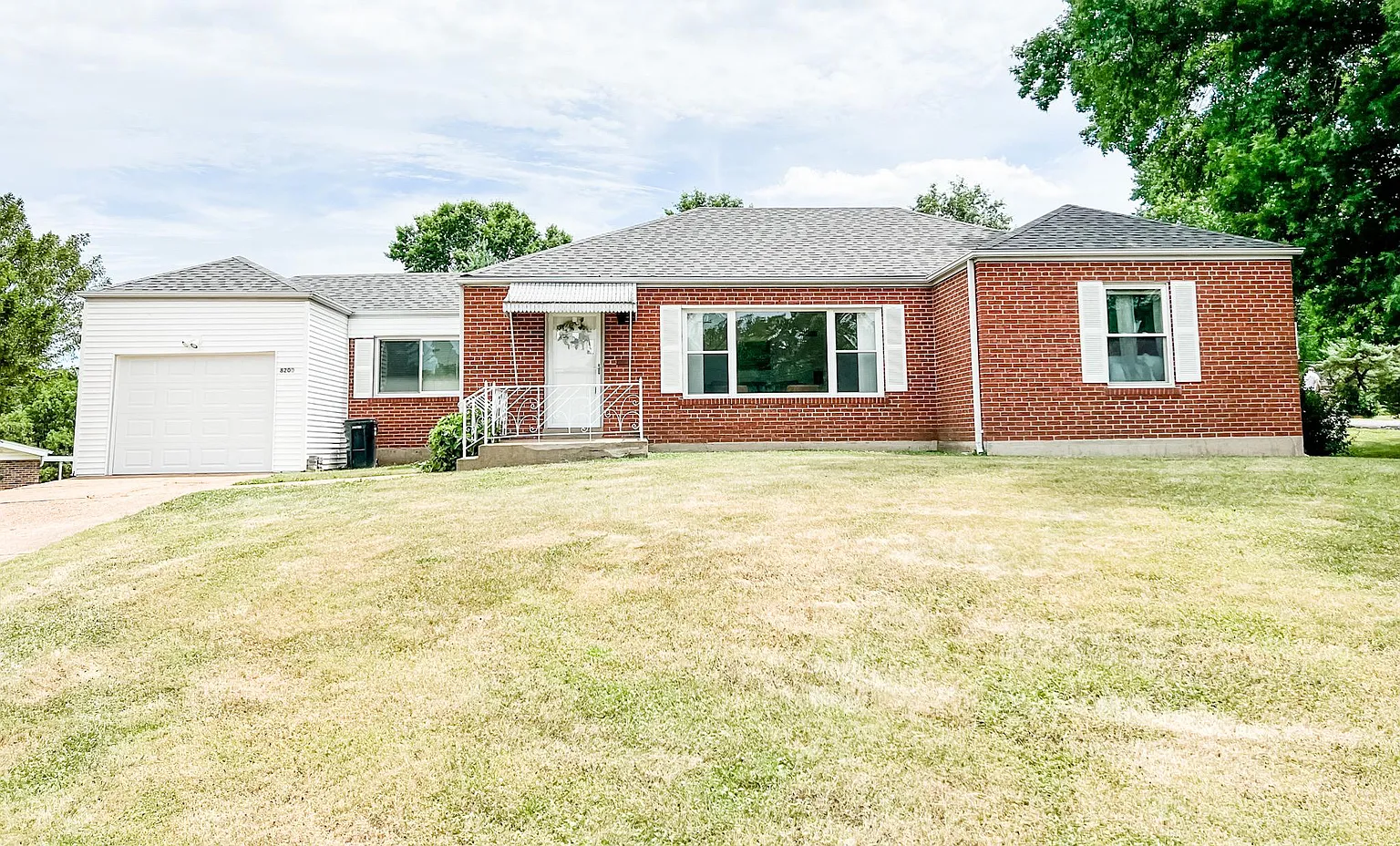 8200 Mackenzie Rd photo 1