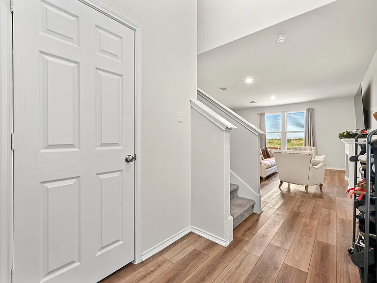 632 Pepperbark Loop — Photo 4