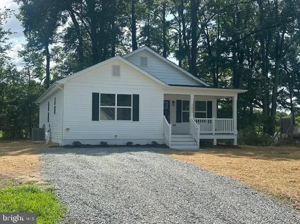 21 Lea Rd, Colonial Beach, VA 22443