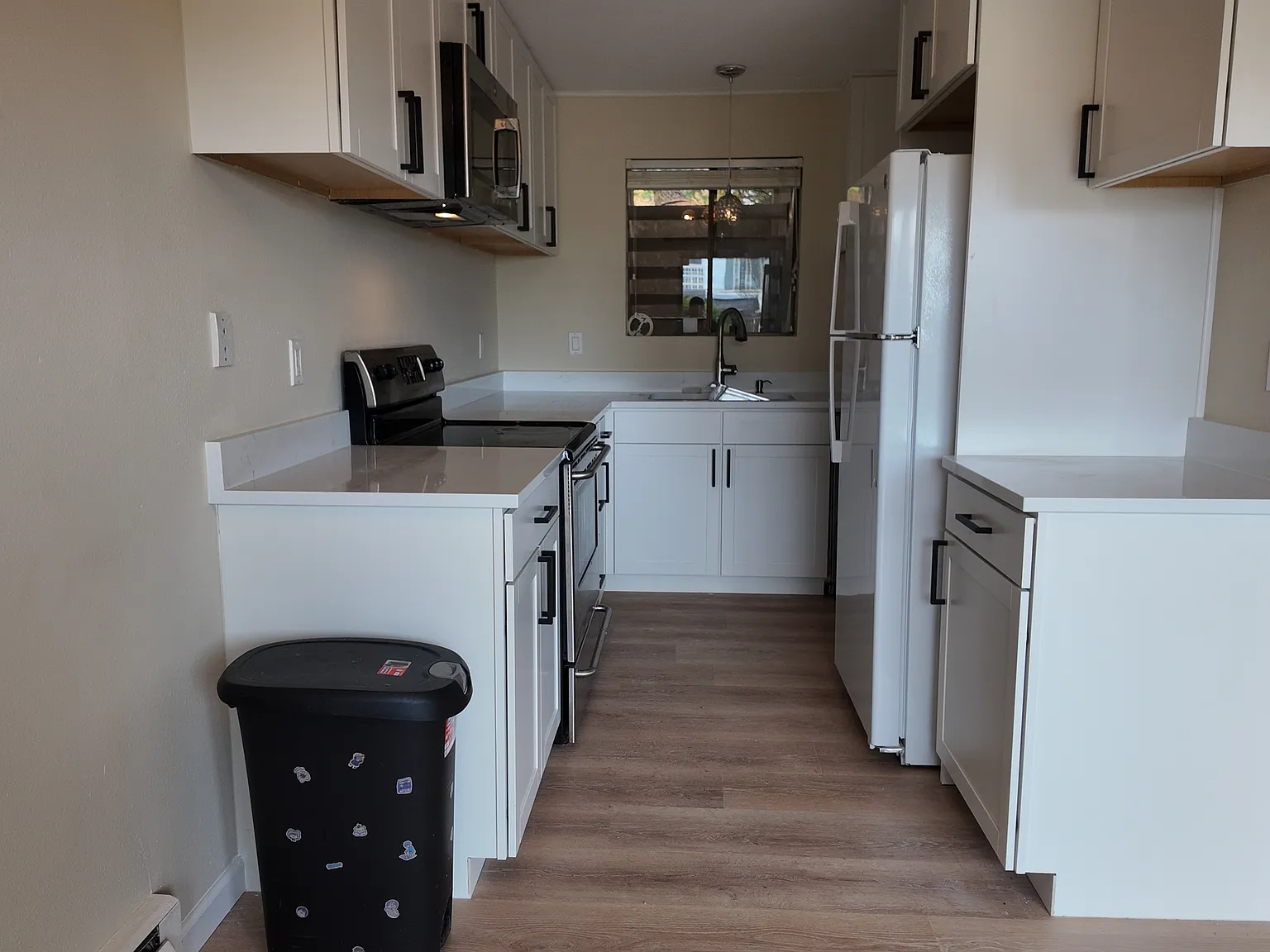 2 bed, 1032 sqft, $2,800 — Photo 2