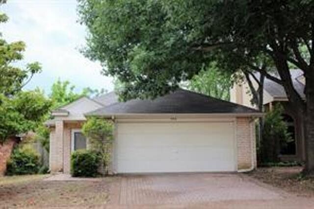 1st image of 532 Majestic Park Ln