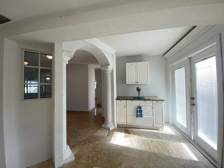 9870 Nicaragua Dr — Photo 21
