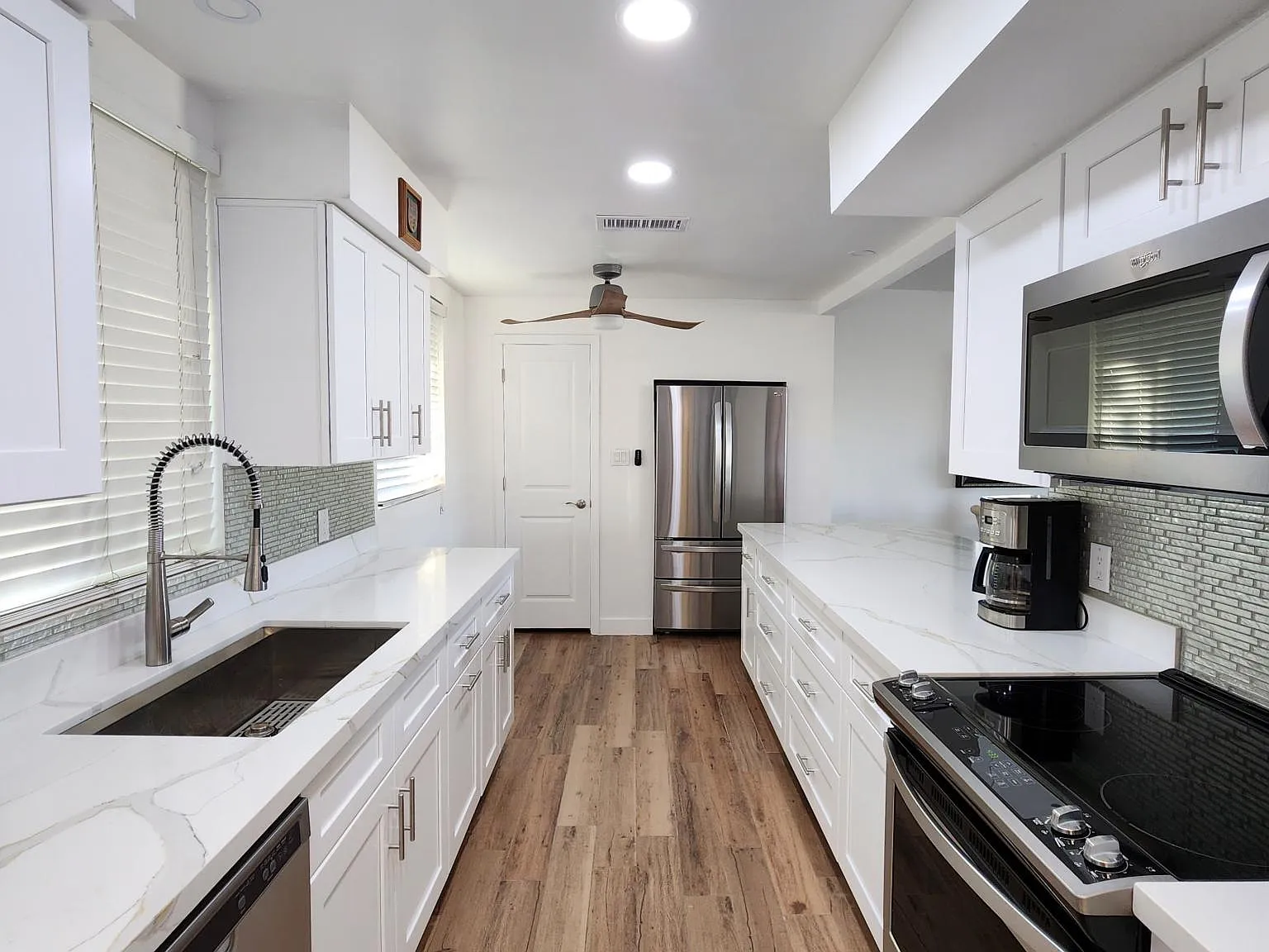 2 bed, 1185 sqft, $2,500 — Photo 3