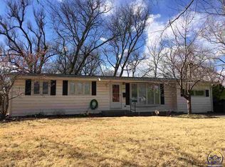 1707 SW Chelsea Dr, Topeka, KS 66604