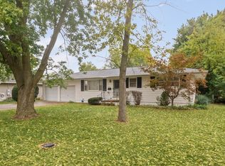 324 W Washington St, Arcola, IL 61910