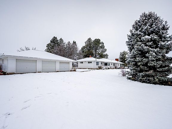 3rd image of 6451 Thorn Creek Rd