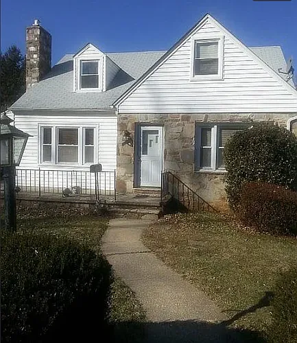 2100 Northland Rd Photo 1