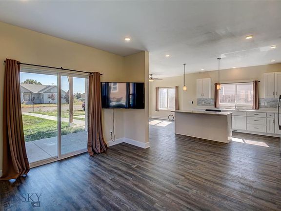 4th image of 802 N 12th St