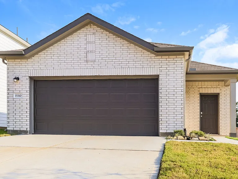 15310 Abella Dr — Photo 1