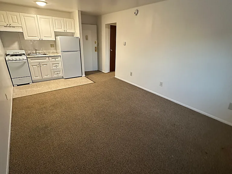 1549 Central Ave #B7 — Photo 4