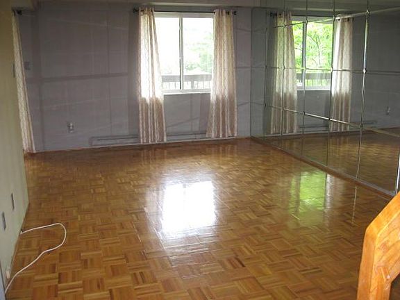 3rd image of 14 Kathy Pl APT 2A