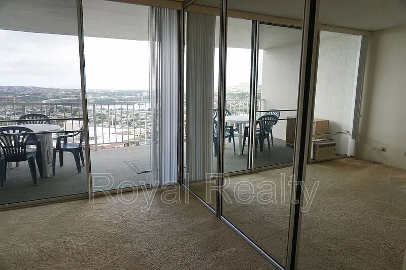 1 bed, 1.0 bath, 603 sqft, $1,900 — Photo 2