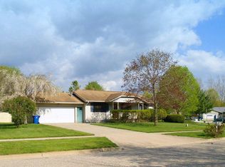 550 Venna Pl, Coopersville, MI
