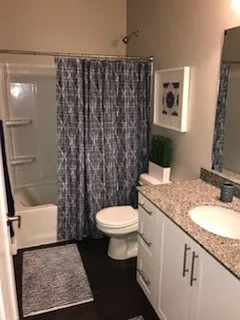 266 N 590 E — Photo 10