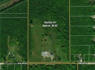 W Maple Rd, Geneva, OH 44041