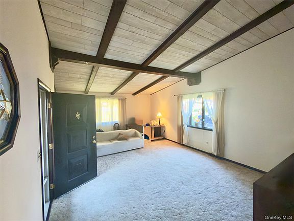 5th image of 10 Siebrecht Road