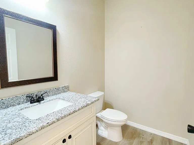 333 Venus Rd — Photo 5