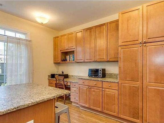 4th image of 1165 Belmeade Dr