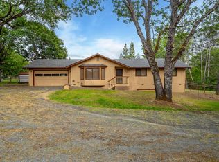 243 Stanvira Way, Grants Pass, OR 97526