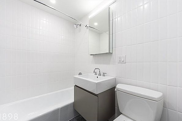 1st image of 561 Amsterdam Ave #25H