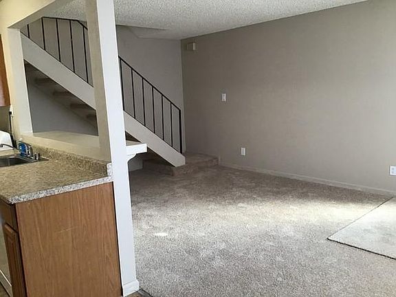 2nd image of 653 Pine Meadows Dr APT 3
