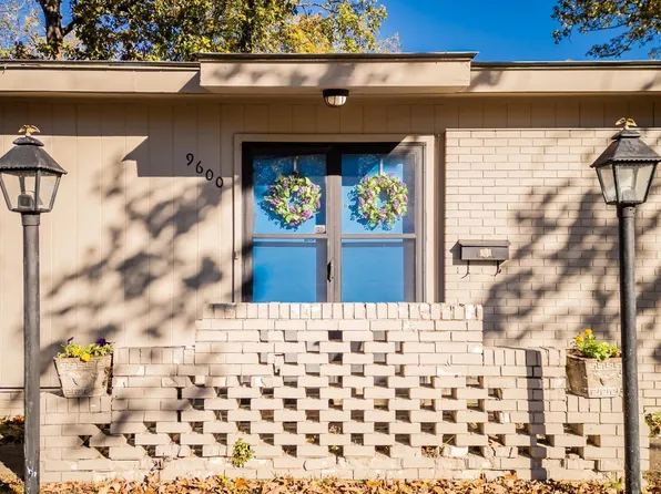 9600 Temple Dr, Little Rock, AR 72205