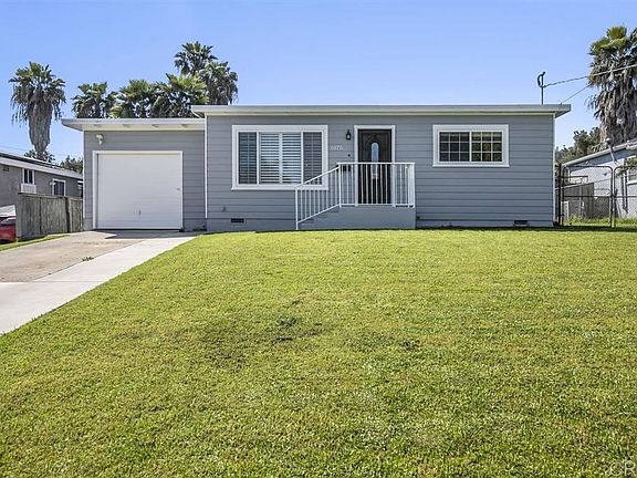 2nd image of 1075 Eucalyptus Dr