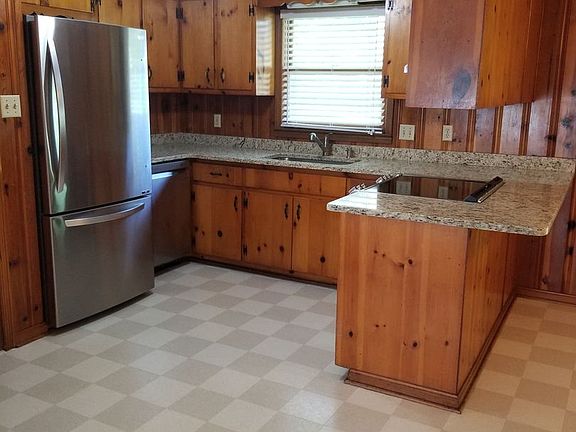 2nd image of 165 Sharon Dr