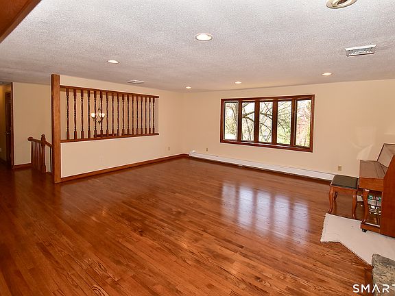 3rd image of 45 Grissom Road