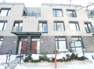 4030 Parkside Village Dr #4, Mississauga, ON L5B0K2