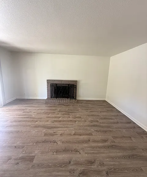 725 McKenzie Ct — Photo 9
