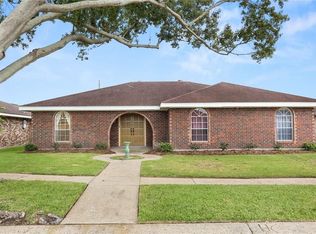 3925 Briant Dr, Marrero, LA 70072
