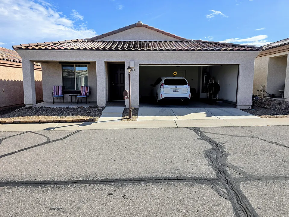 1173 W Calle Trio