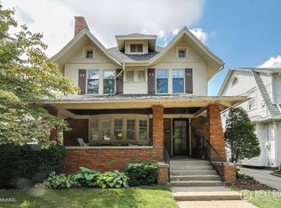 627 Rosewood Ave SE, East Grand Rapids, MI 49506