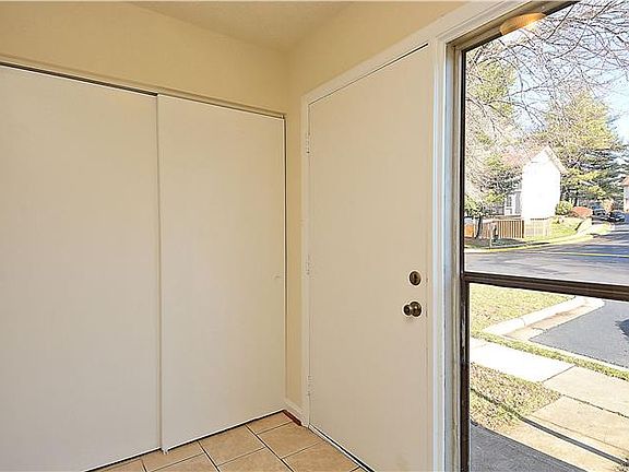4th image of 5532 Peppercorn Dr
