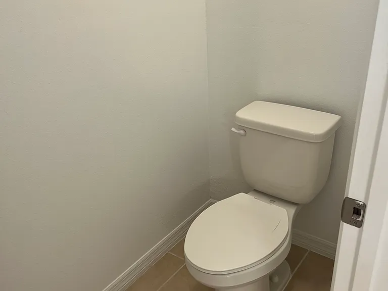 2571 Driftwood St — Photo 35