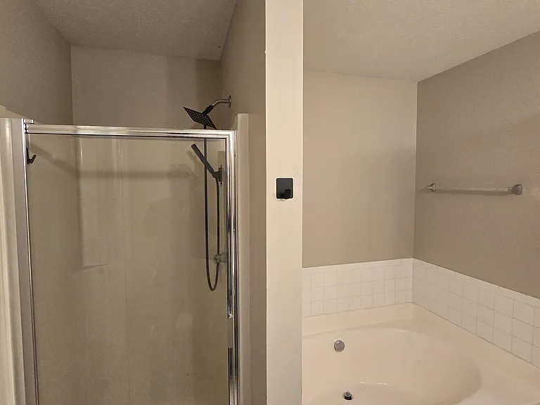 3021 Culverton Ct — Photo 4
