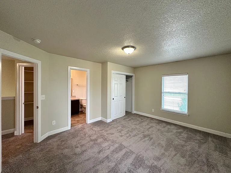 2328 Verna Lee Blvd — Photo 25
