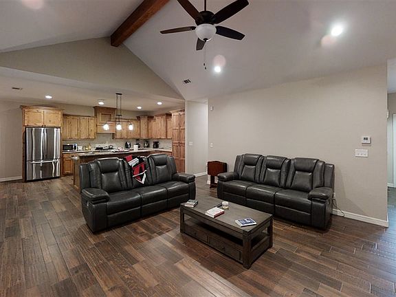 2nd image of 315 Patriot Way