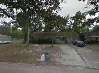 5295 Oriole Dr, Beaumont, TX 77707