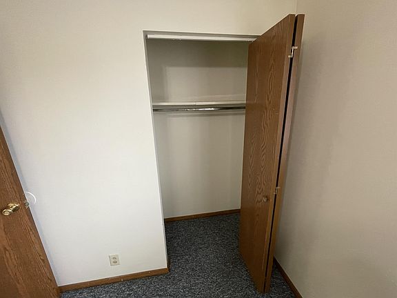 4th image of 813 W Main St APT 6