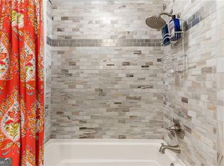 1035 Beachview Dr APT 201, Saint Simons Island, GA 31522