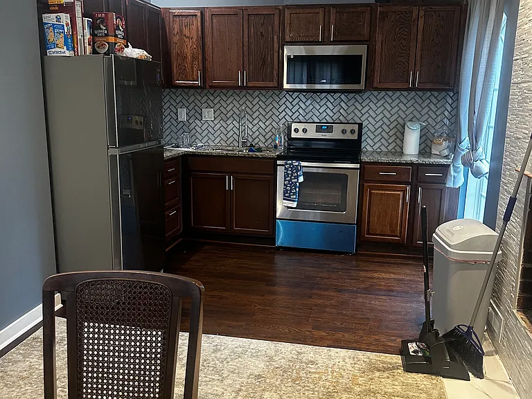 5207 Annapolis Rd — Photo 15