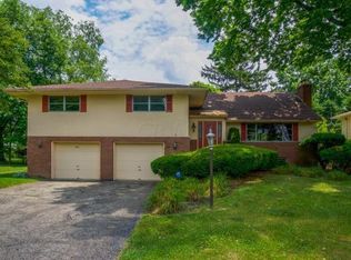 1352 Yorktown Rd, Columbus, OH 43232