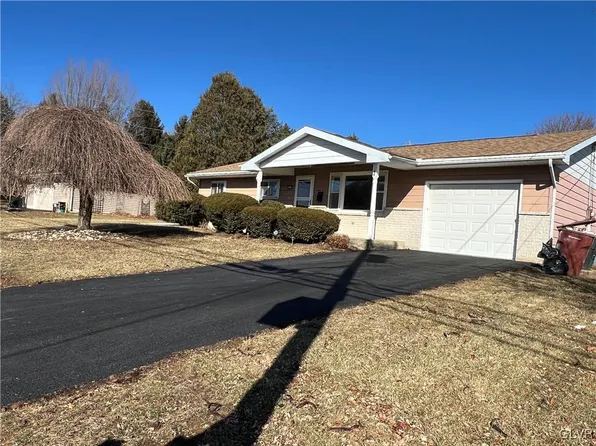 4469 N Church St, Whitehall, PA 18052