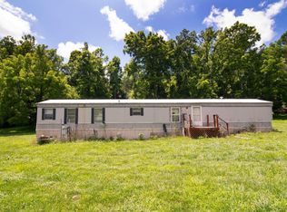 941 E Clayton Rd, Pence Springs, WV 24962