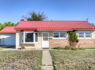 1112 Pritchard St NW, Harlowton, MT 59036