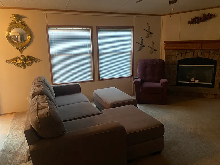 Onyx Ave — Photo 1