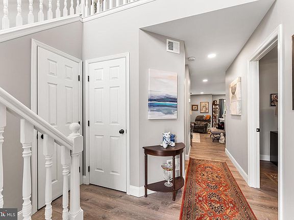 2nd image of 748 Quail Pl